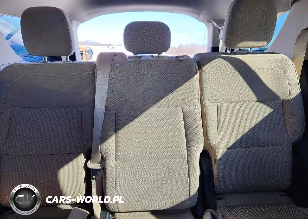 2022 Ford Explorer VIN:1FMSK8BH3NGA02792 - 10