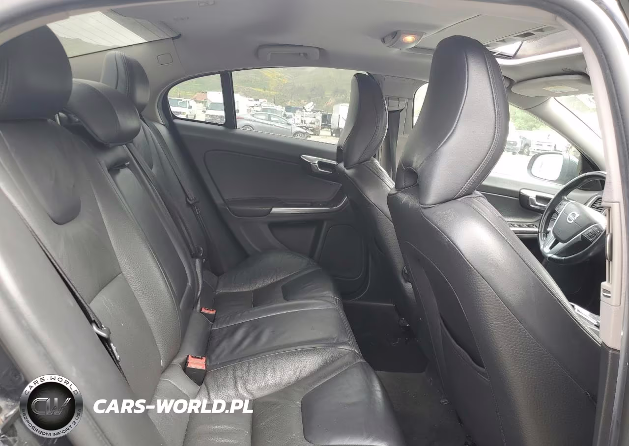 2013 Volvo S60 T5 VIN:YV1612FS1D1216915 - 10
