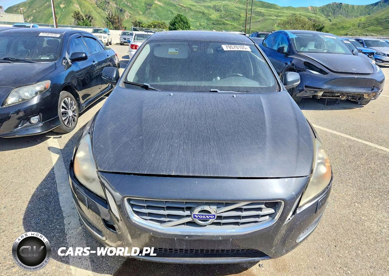 2013 Volvo S60 T5 VIN:YV1612FS1D1216915 - 5