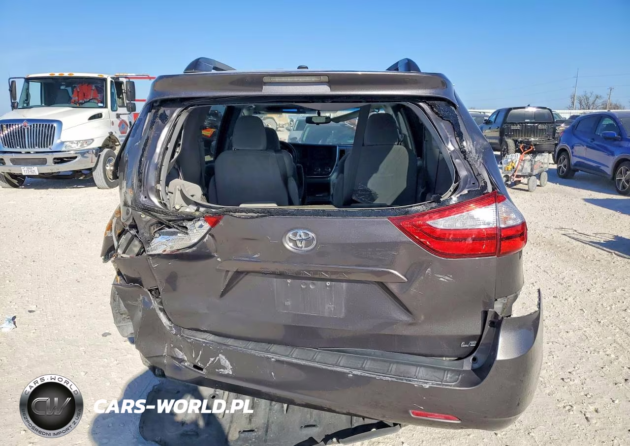 2015 Toyota Sienna Le 8-Passenger VIN:5TDKK3DC1FS588733 - 6