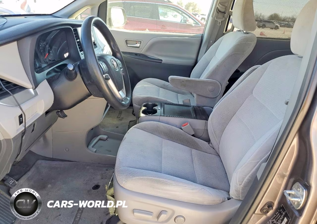 2015 Toyota Sienna Le 8-Passenger VIN:5TDKK3DC1FS588733 - 7