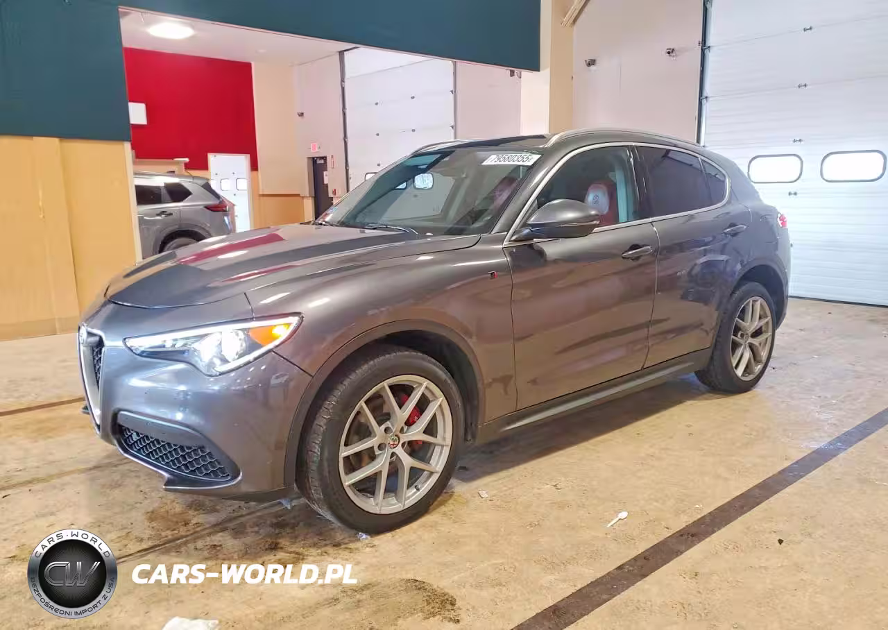 2018 Alfa Romeo Stelvio Ti