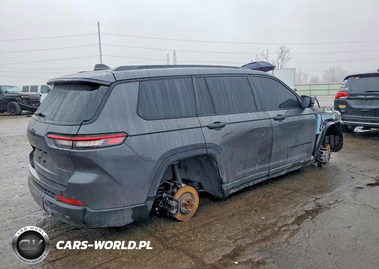 2023 Jeep Grand Cherokee L Laredo VIN:1C4RJKAG6P8813804 - 3