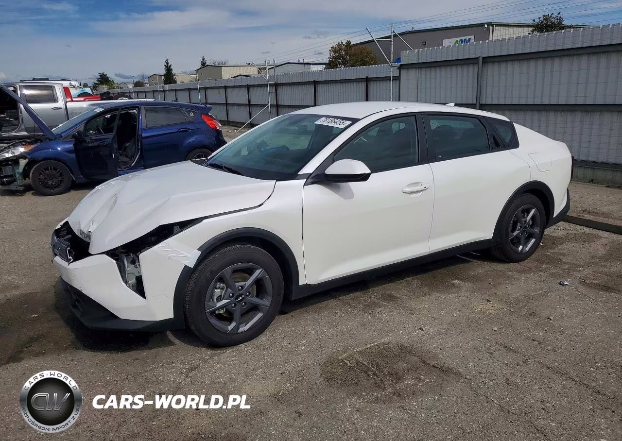 2025 Kia K4 Lx