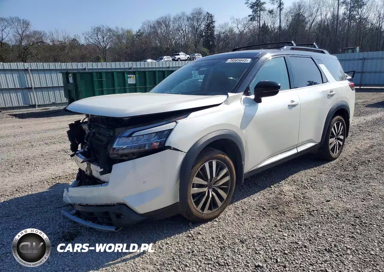 2023 Nissan Pathfinder Platinum