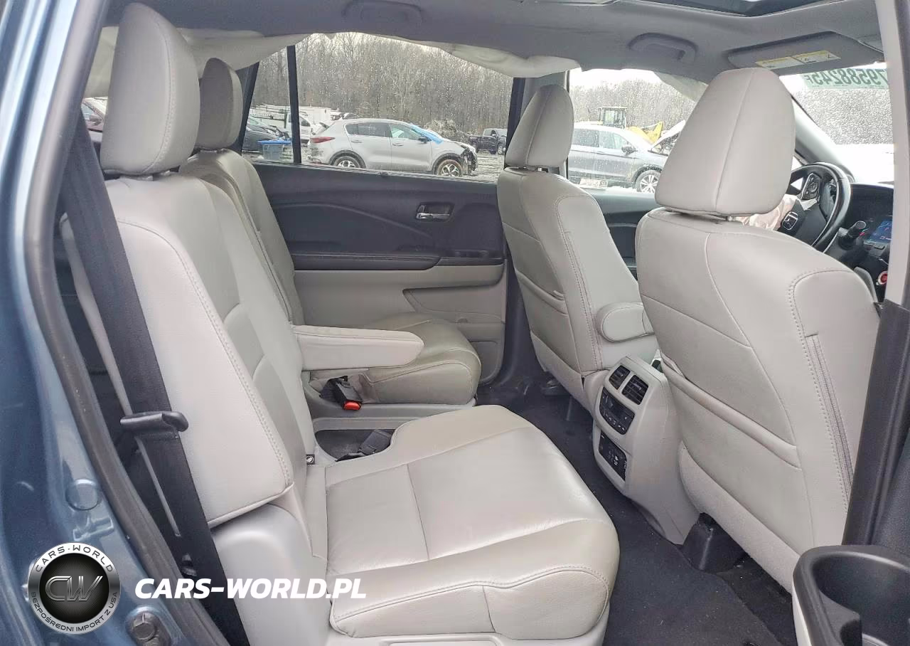 2022 Honda Pilot Touring VIN:5FNYF6H61NB041226 - 10