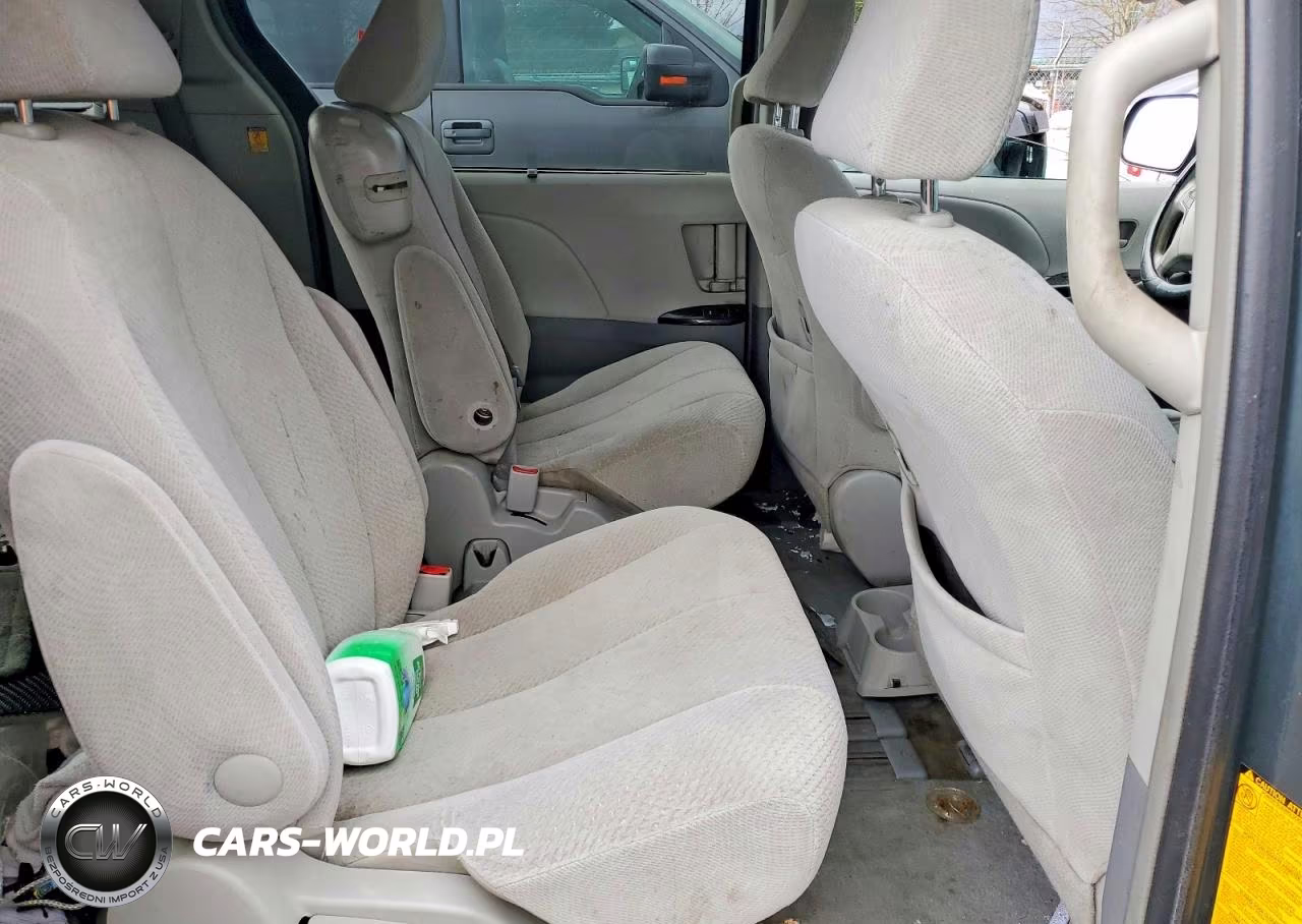 2013 Toyota Sienna Le 8-Passenger VIN:5TDKK3DC7DS363312 - 11