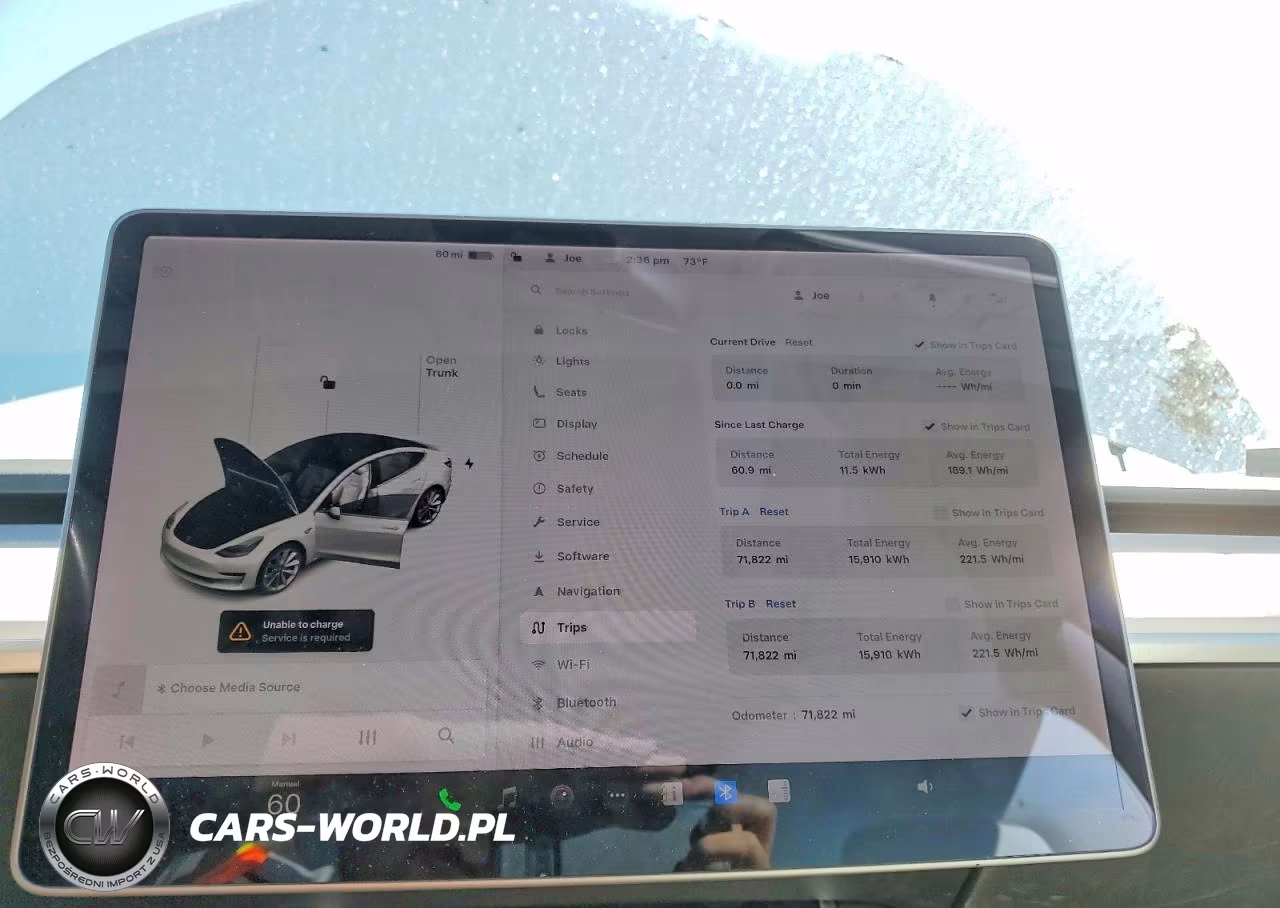 2018 Tesla Model 3 VIN:5YJ3E1EAXJF169595 - 9