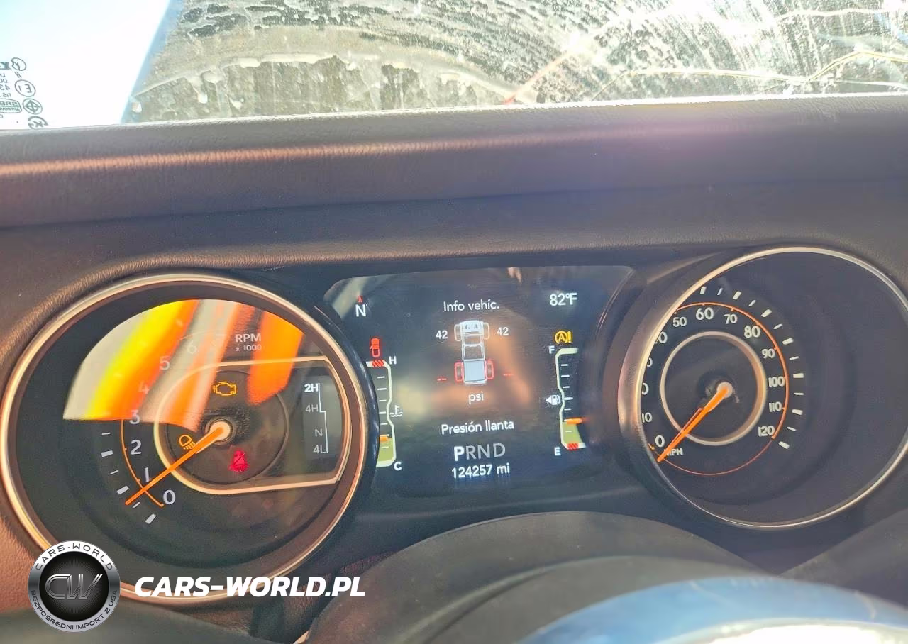 2020 Jeep Gladiator Overland VIN:1C6HJTFG6LL143499 - 9
