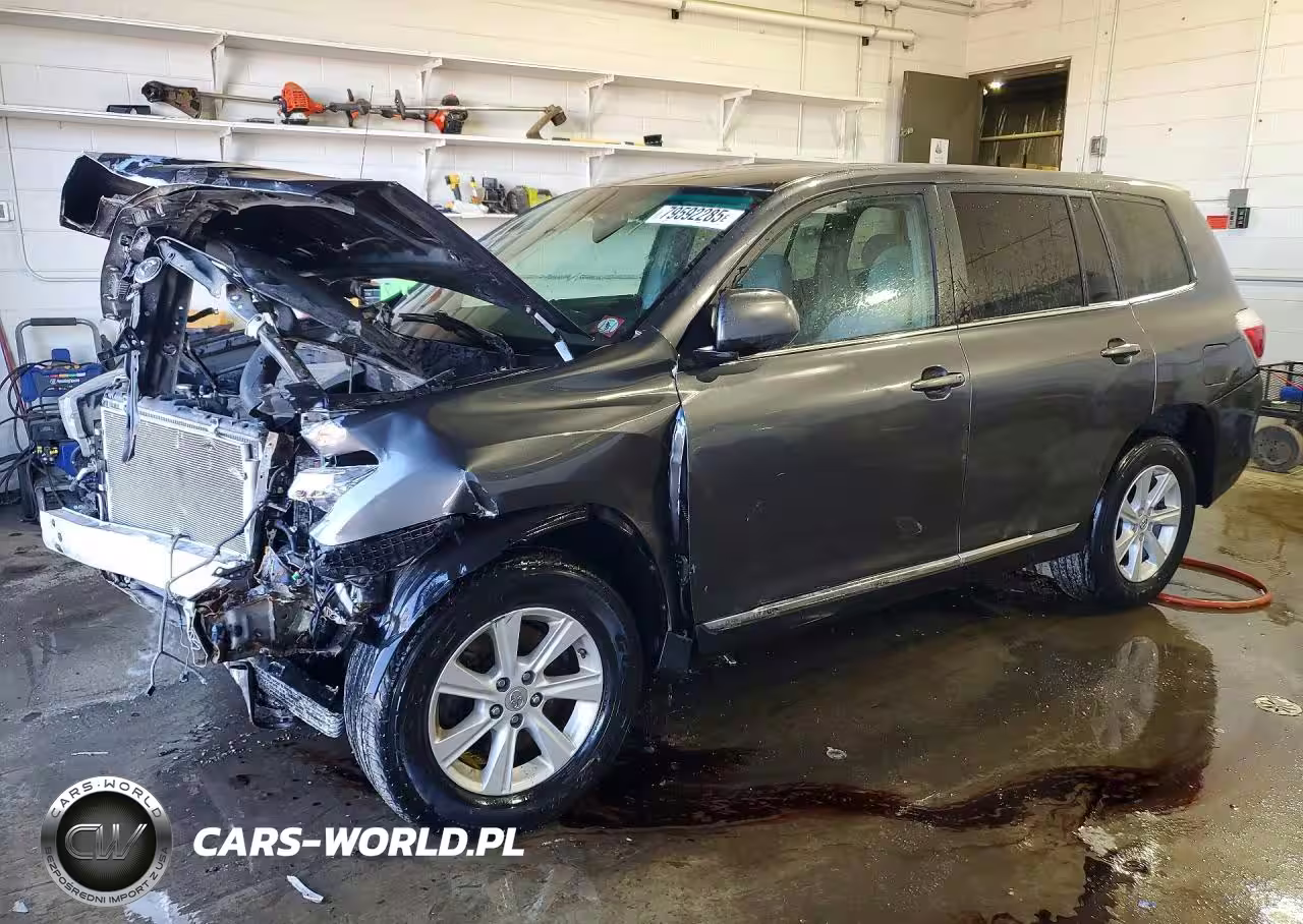 2011 Toyota Highlander Base