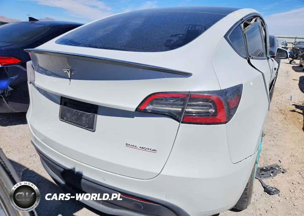 2022 Tesla Model Y VIN:7SAYGDEF3NF407048 - 6