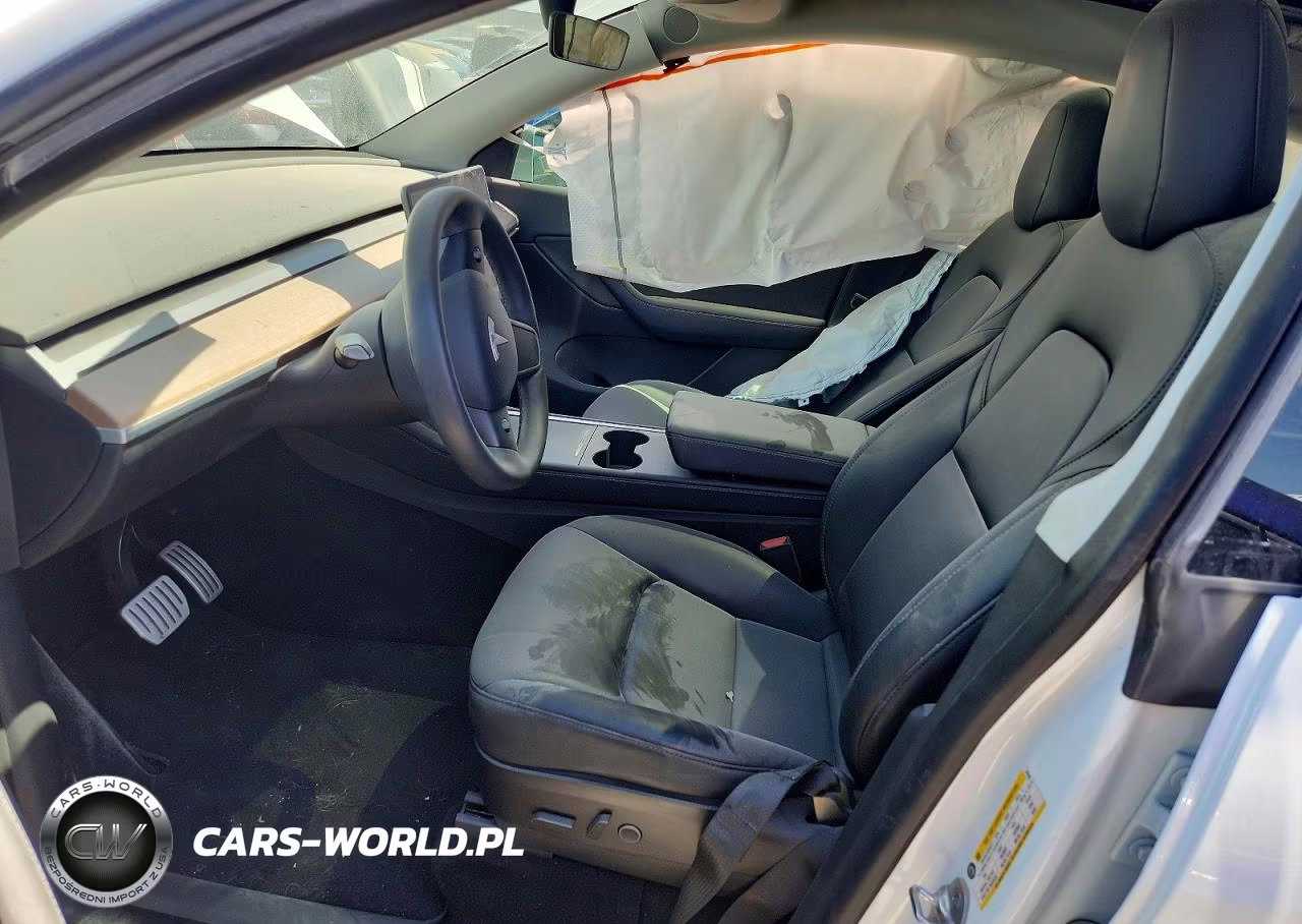 2022 Tesla Model Y VIN:7SAYGDEF3NF407048 - 7
