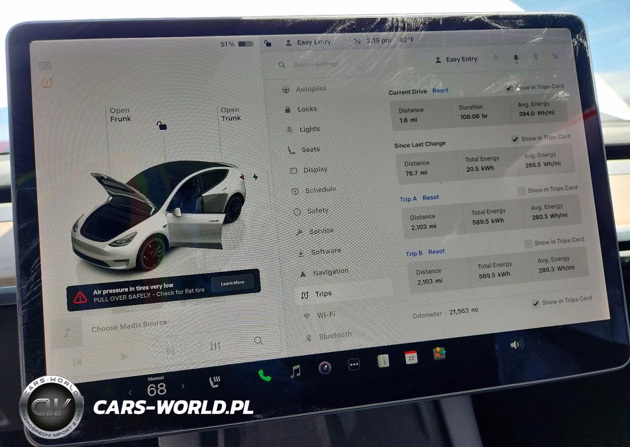 2022 Tesla Model Y VIN:7SAYGDEF3NF407048 - 9