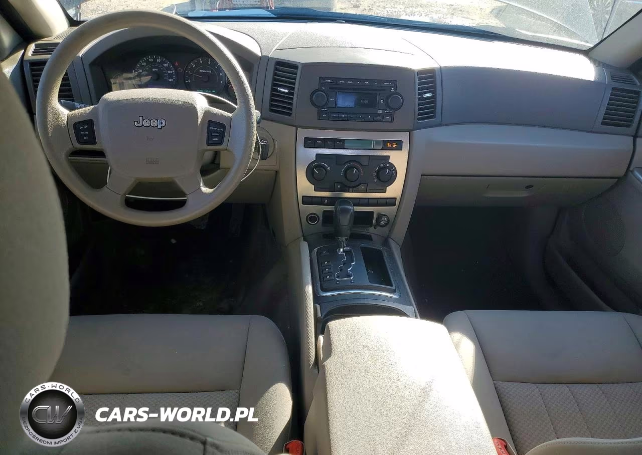 2005 Jeep Grand Cherokee Laredo VIN:1J4GR48K85C673877 - 8