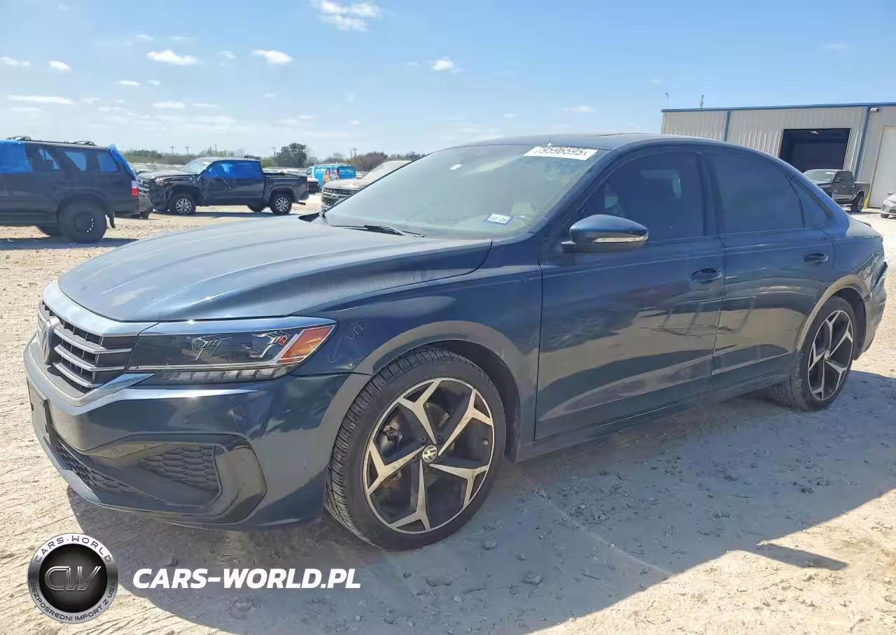 2021 Volkswagen Passat R-Line