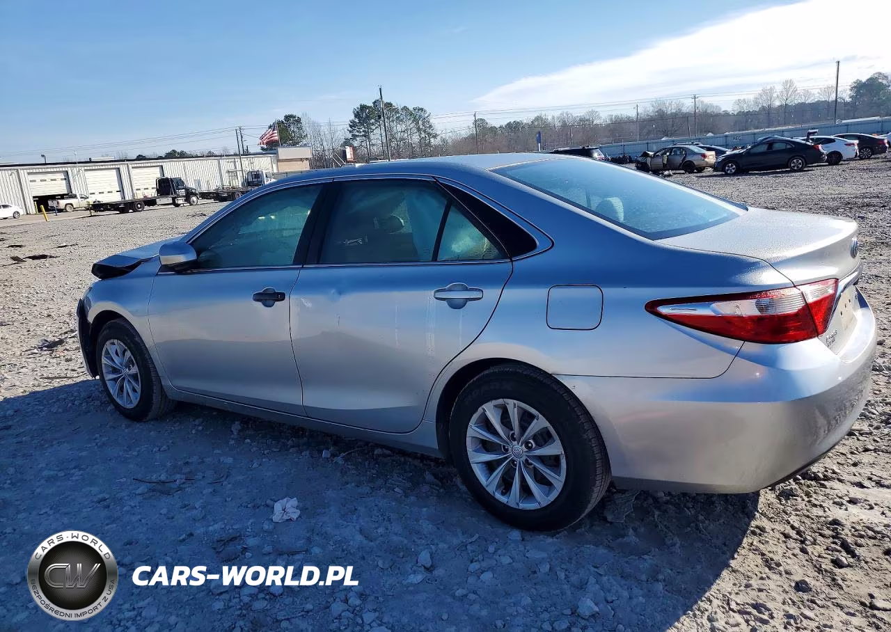 2017 Toyota Camry Le VIN:4T1BF1FK9HU676582 - 2