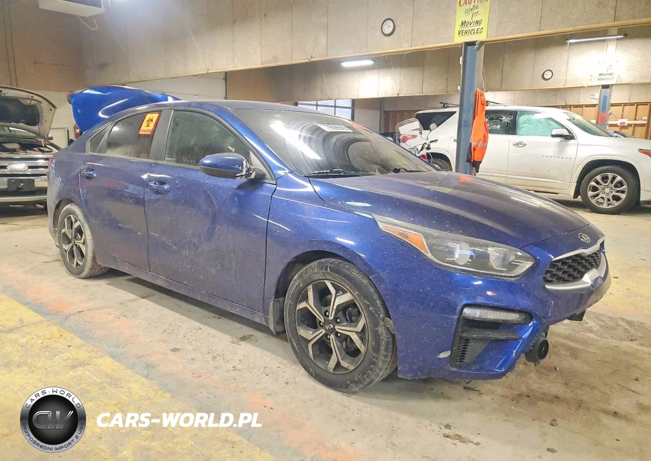 2019 Kia Forte Lxs VIN:3KPF24AD3KE016300 - 4