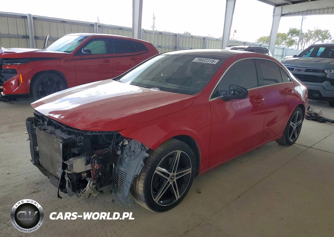 2019 Mercedes-Benz A 220