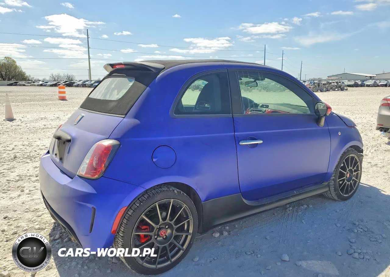 2015 Fiat 500 Abarth VIN:3C3CFFJH2FT555695 - 3