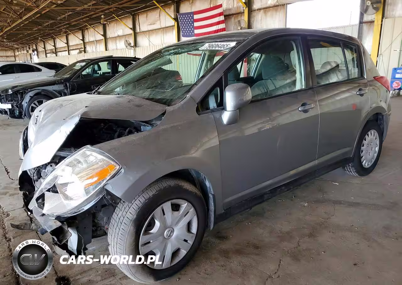 2010 Nissan Versa 1.8 S