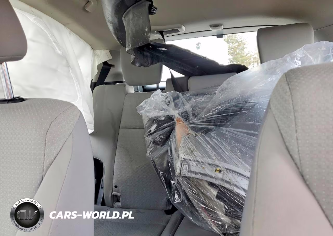2021 Honda Hr-V Lx VIN:3CZRU6H37MM747699 - 10