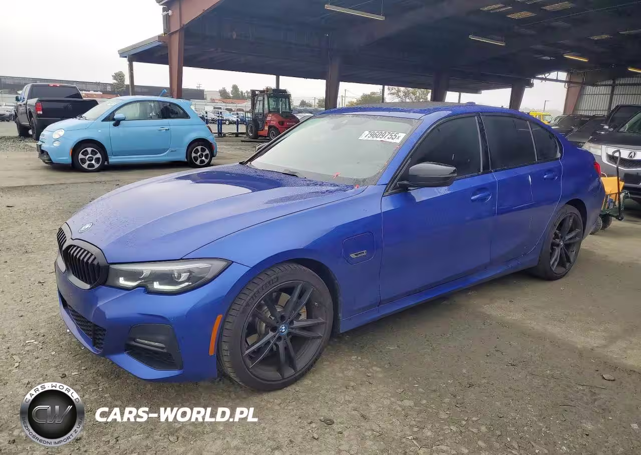2022 BMW 330E