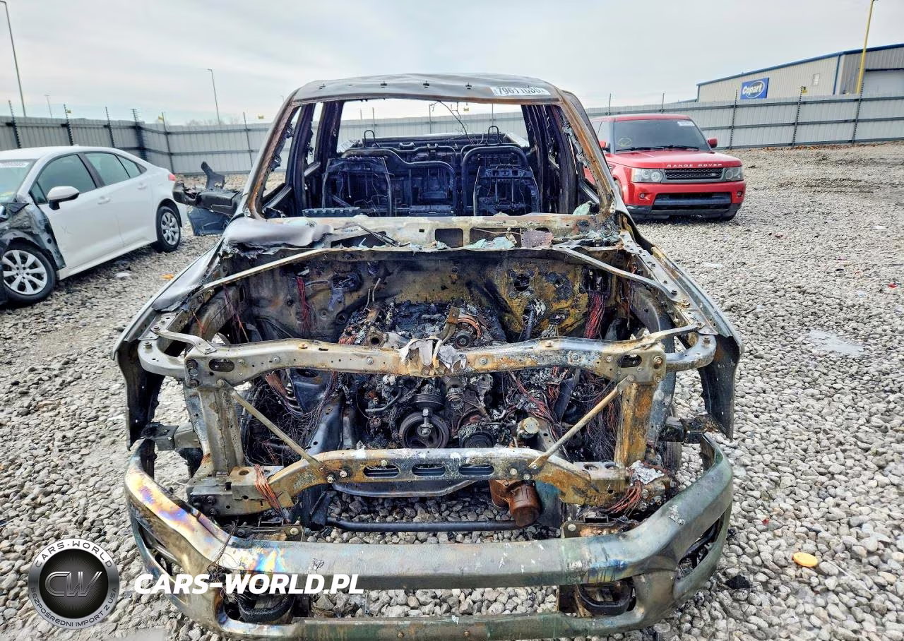 2022 Ram 2500 Laramie VIN:3C6UR5FJ6NG384154 - 5