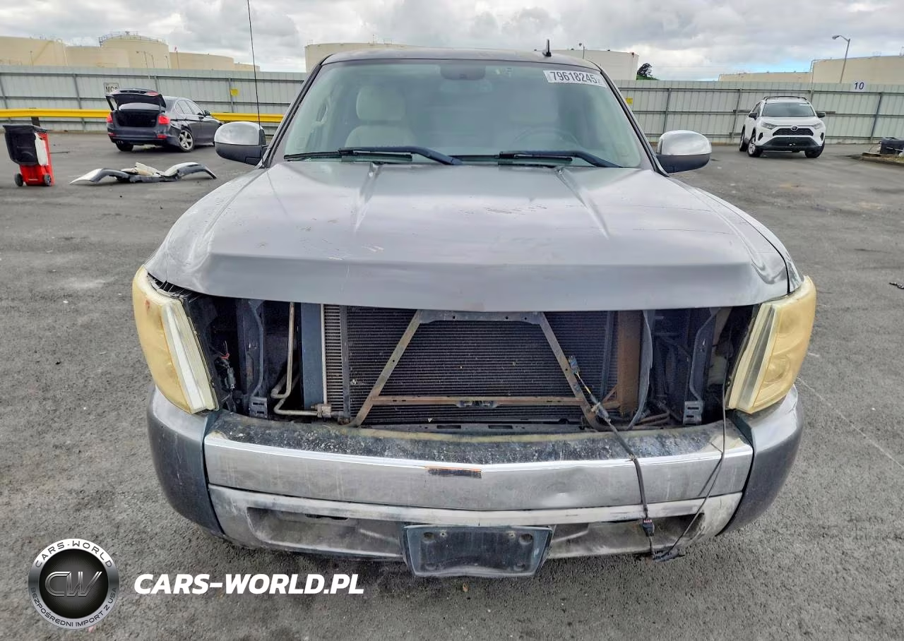 2008 Chevrolet Silverado C1500 VIN:2GCEC19C381100805 - 5