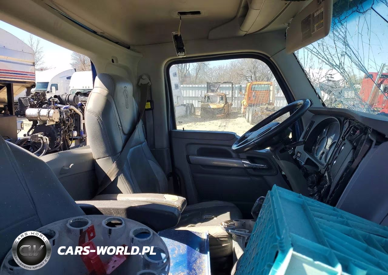 2016 Kenworth Construction T680 VIN:1XKYD49X4GJ132024 - 6