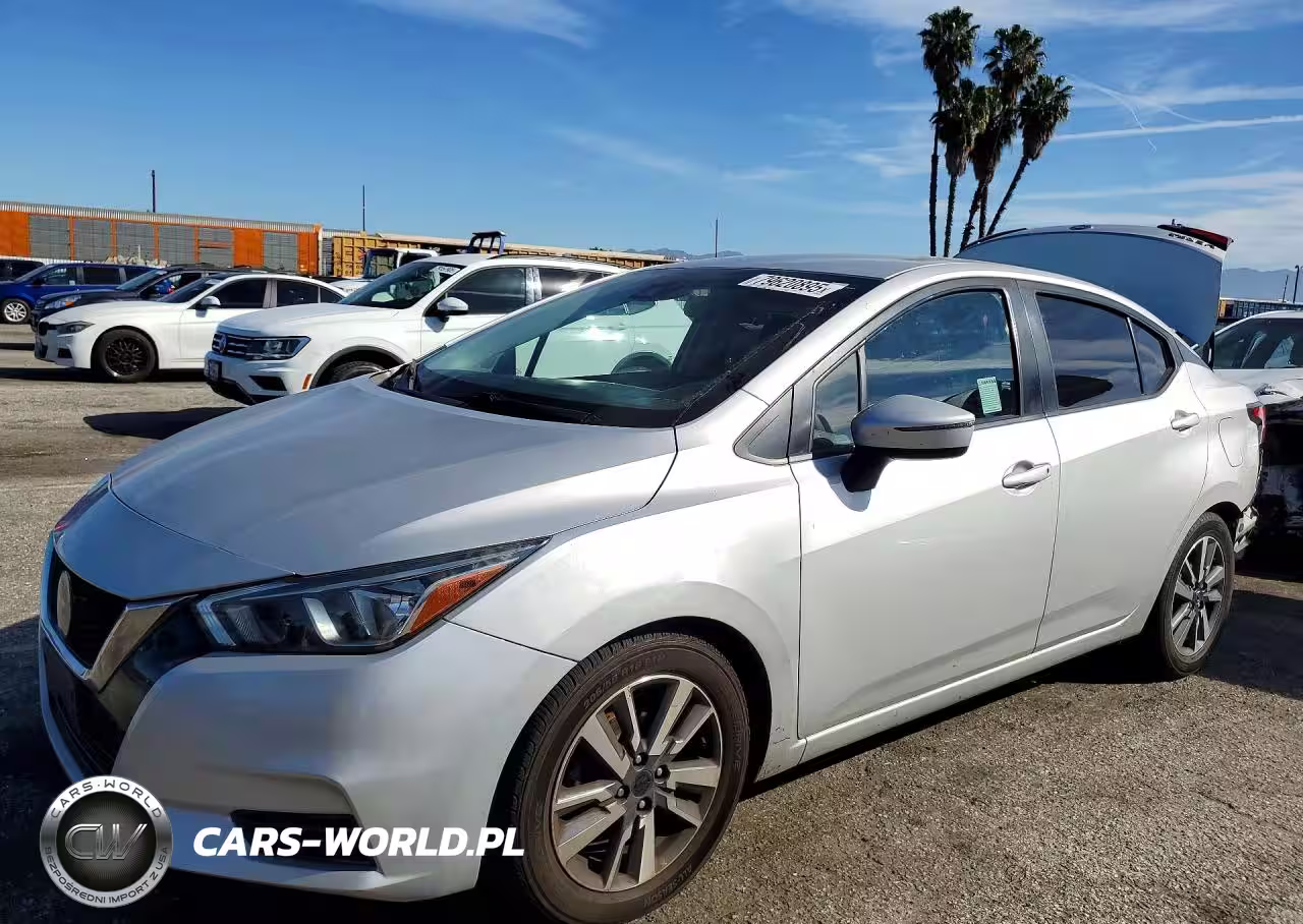 2020 Nissan Versa Sv