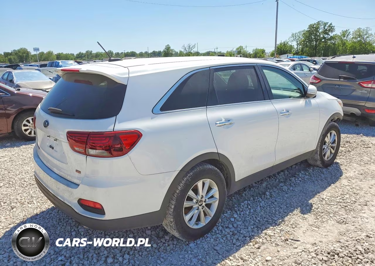 2019 Kia Sorento Lx VIN:5XYPG4A35KG435717 - 3