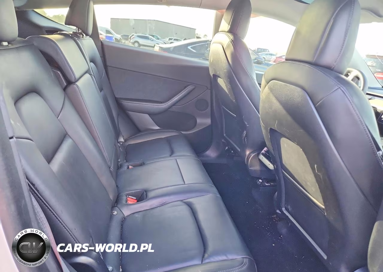 2021 Tesla Model Y VIN:5YJYGDEE5MF060566 - 10