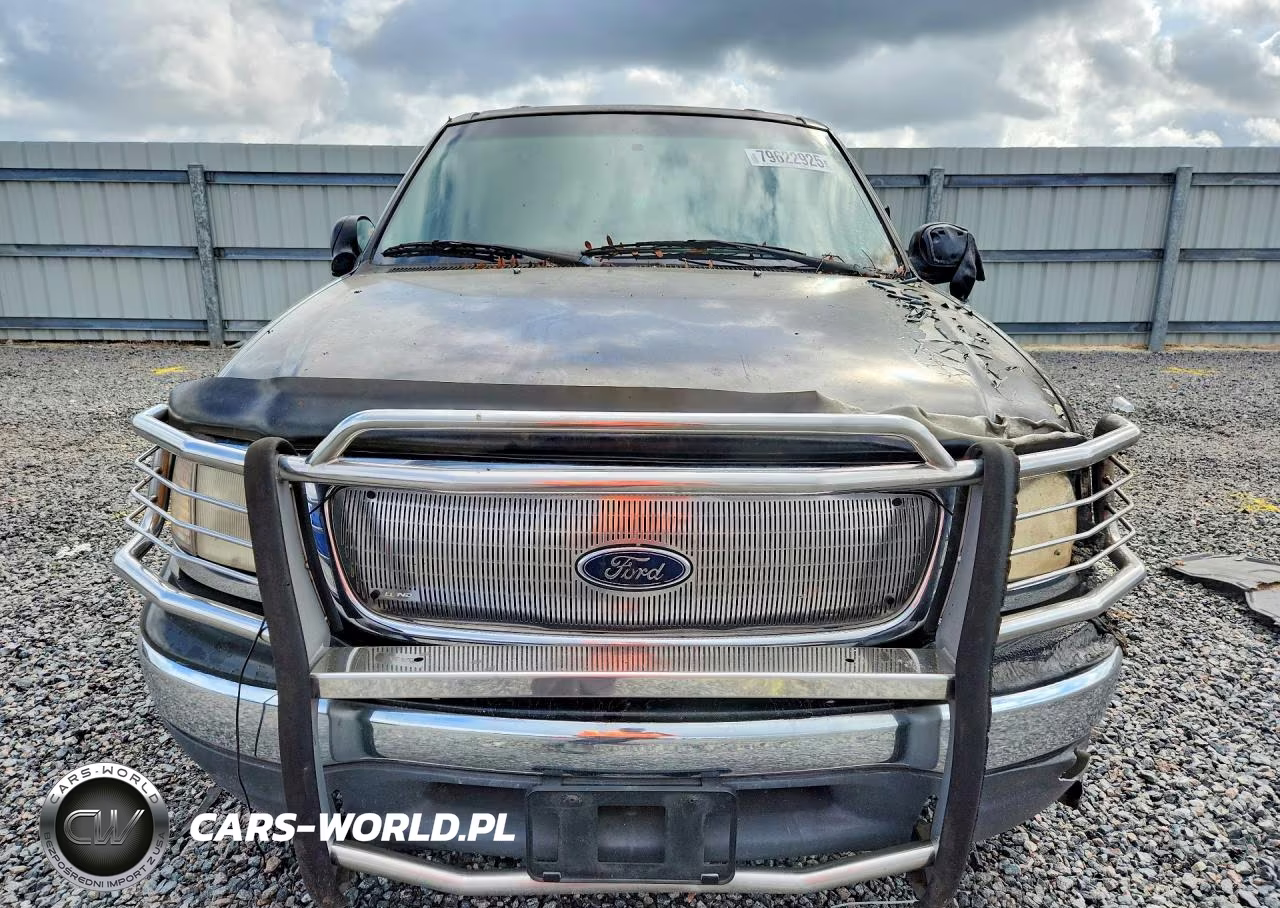 2000 Ford Expedition Xlt VIN:1FMRU1564YLA03360 - 5