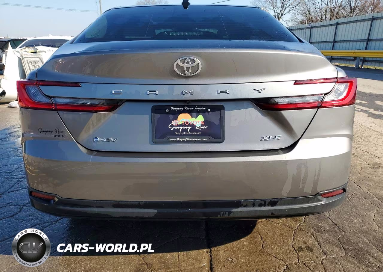 2026 Toyota Camry Xle VIN:4T1DAACK0TU672389 - 6