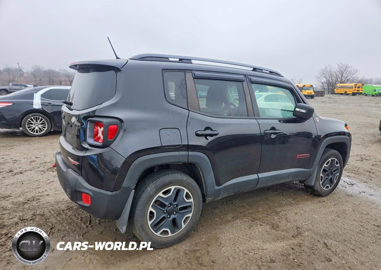 2015 Jeep Renegade VIN:ZACCJBCT1FPB32778 - 3