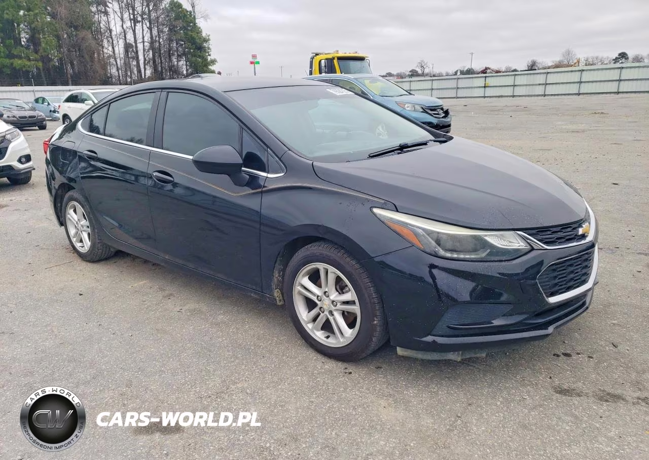 2017 Chevrolet Cruze Lt VIN:1G1BE5SM4H7142595 - 4