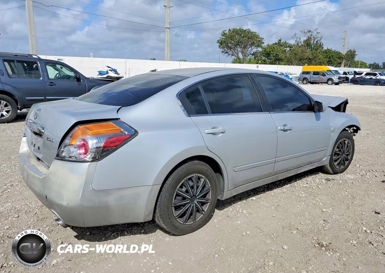 2012 Nissan Altima 2.5 VIN:1N4AL2AP4CC208944 - 3
