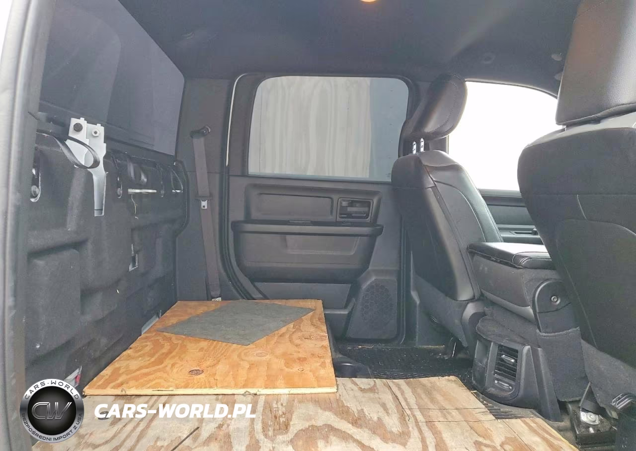 2022 Ram 3500 Tradesman Utility - Service Truck VIN:3C63R3GJXNG401925 - 11