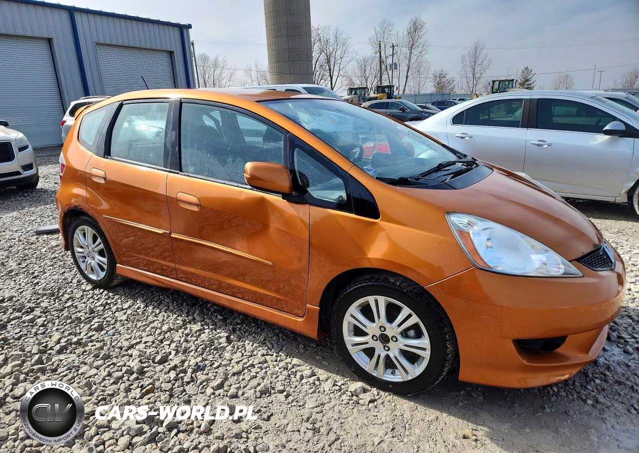 2009 Honda Fit Sport VIN:JHMGE88409S039256 - 4