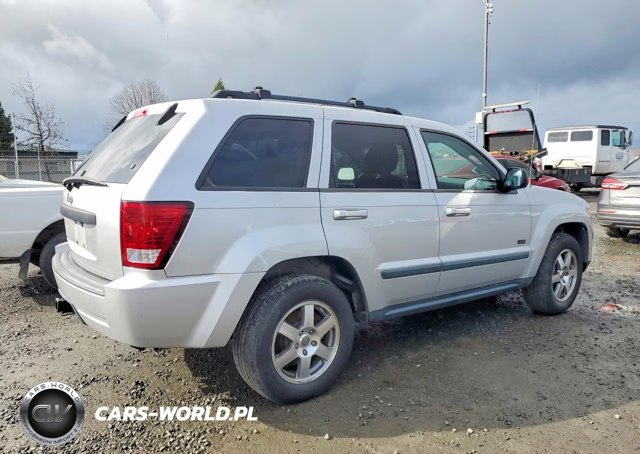 2008 Jeep Grand Cherokee Laredo VIN:1J8HR48N38C169805 - 3