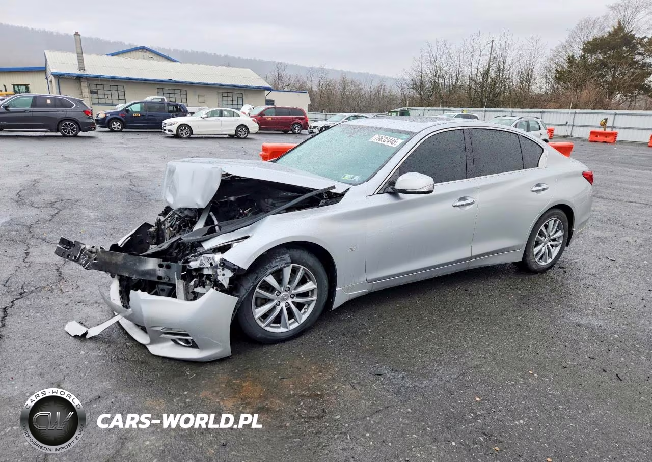 2015 Infiniti Q50 Base