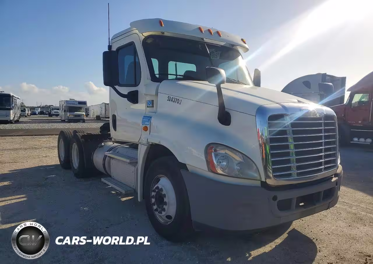 Główne zdjęcie 2015 Freightliner Cascadia Semi Truck