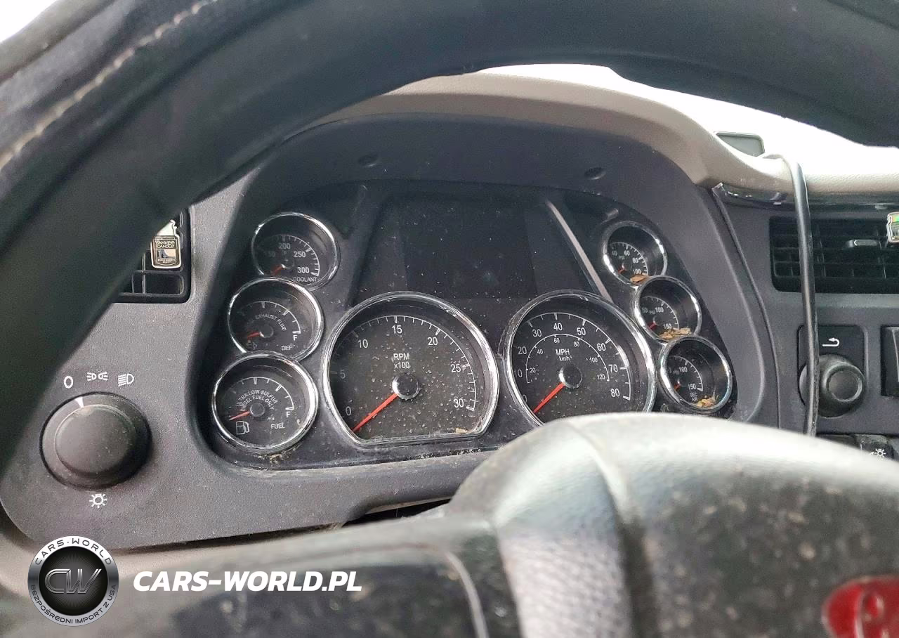 2021 Peterbilt 579 VIN:1XPBDP9X3MD735834 - 8