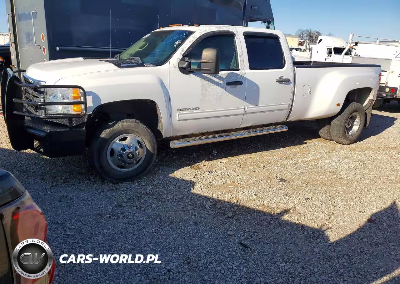 2011 Chevrolet Silverado K3500 Lt