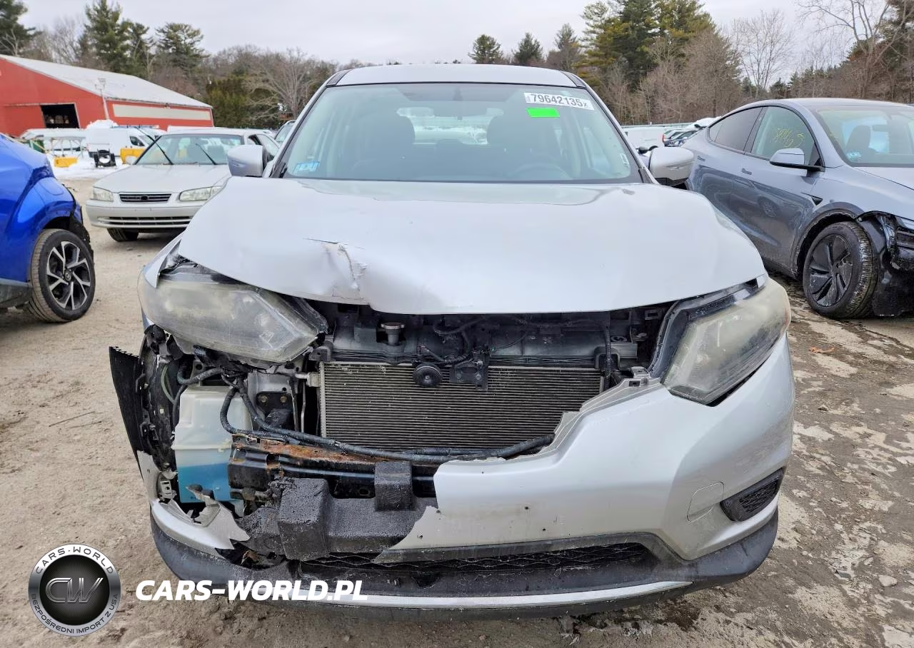 2015 Nissan Rogue S VIN:KNMAT2MV8FP525577 - 5