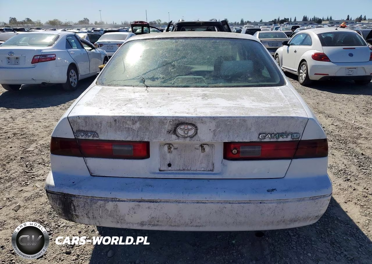 1998 Toyota Camry Le VIN:4T1BG22K2WU839949 - 6