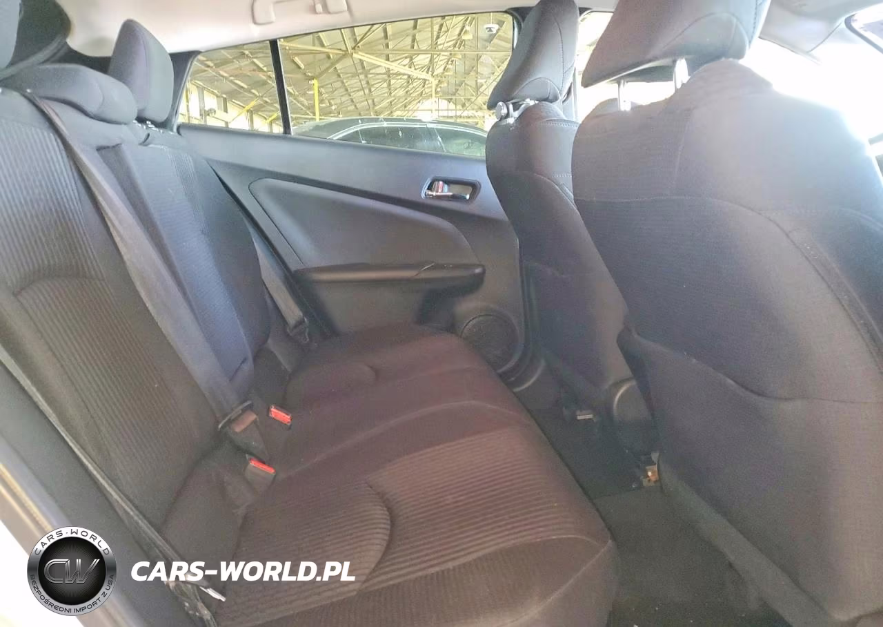 2017 Toyota Prius Three VIN:JTDKARFU7H3538094 - 10