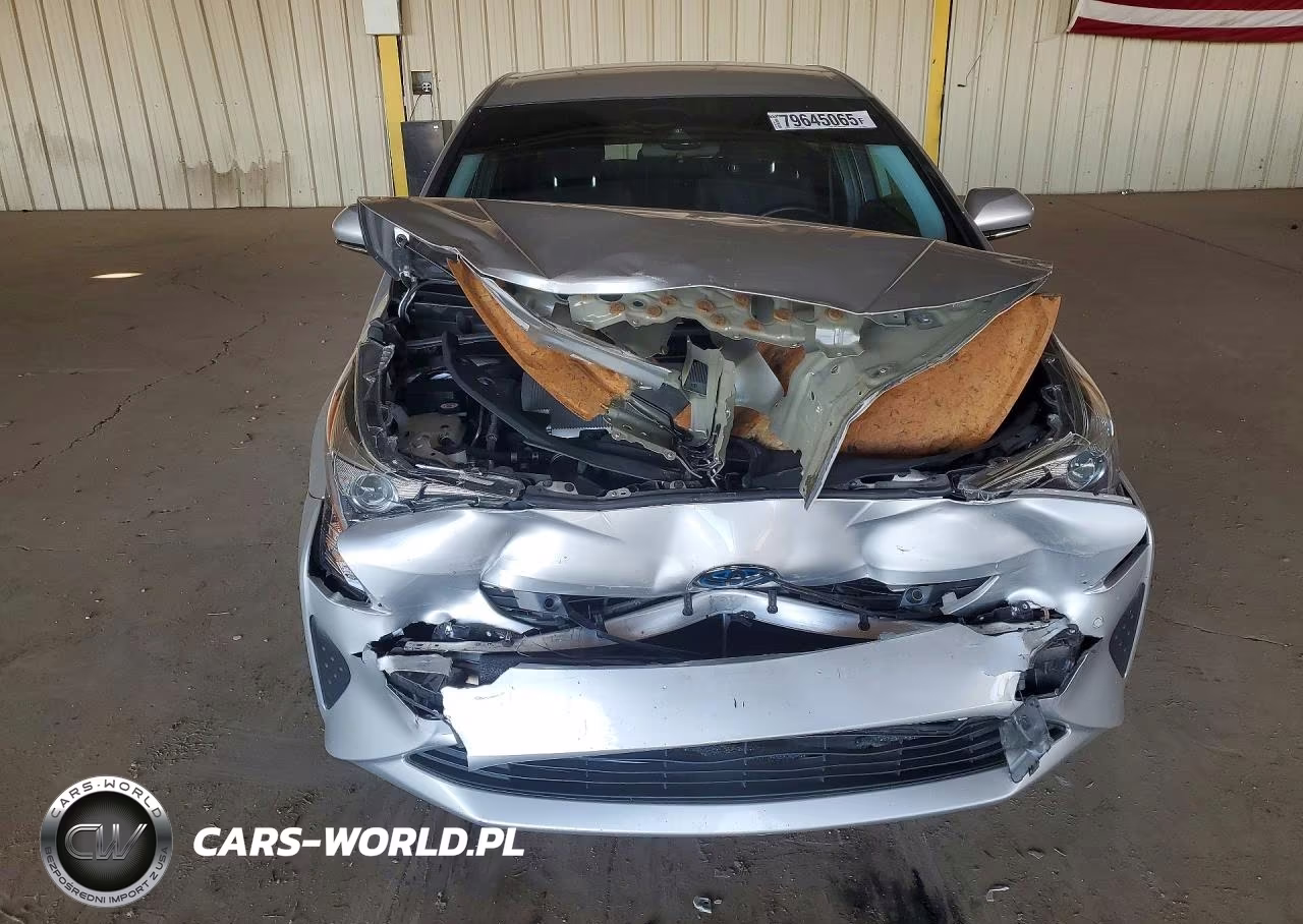2017 Toyota Prius Three VIN:JTDKARFU7H3538094 - 5