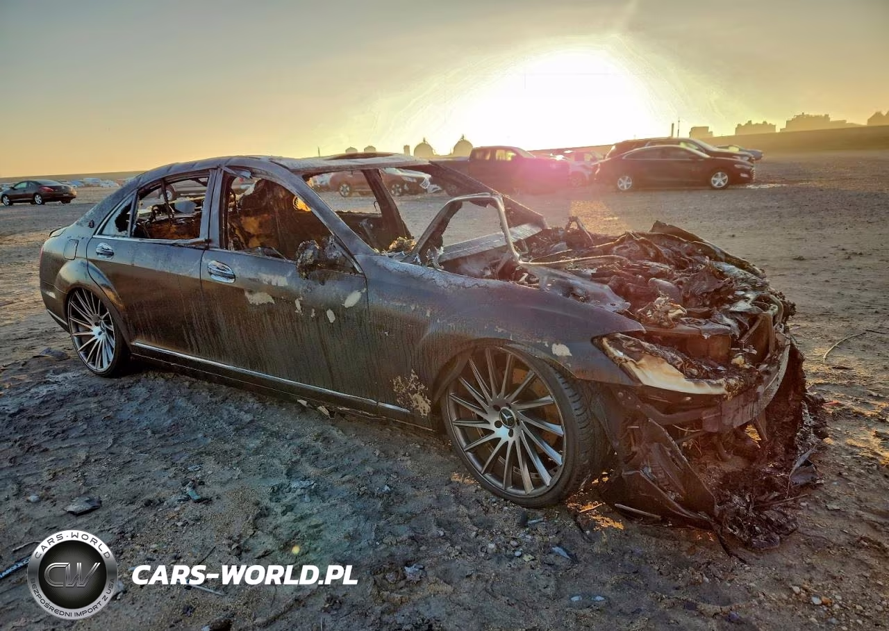 2013 Merz S-Class S5 VIN:WDDNG7DB1DA505167 - 4