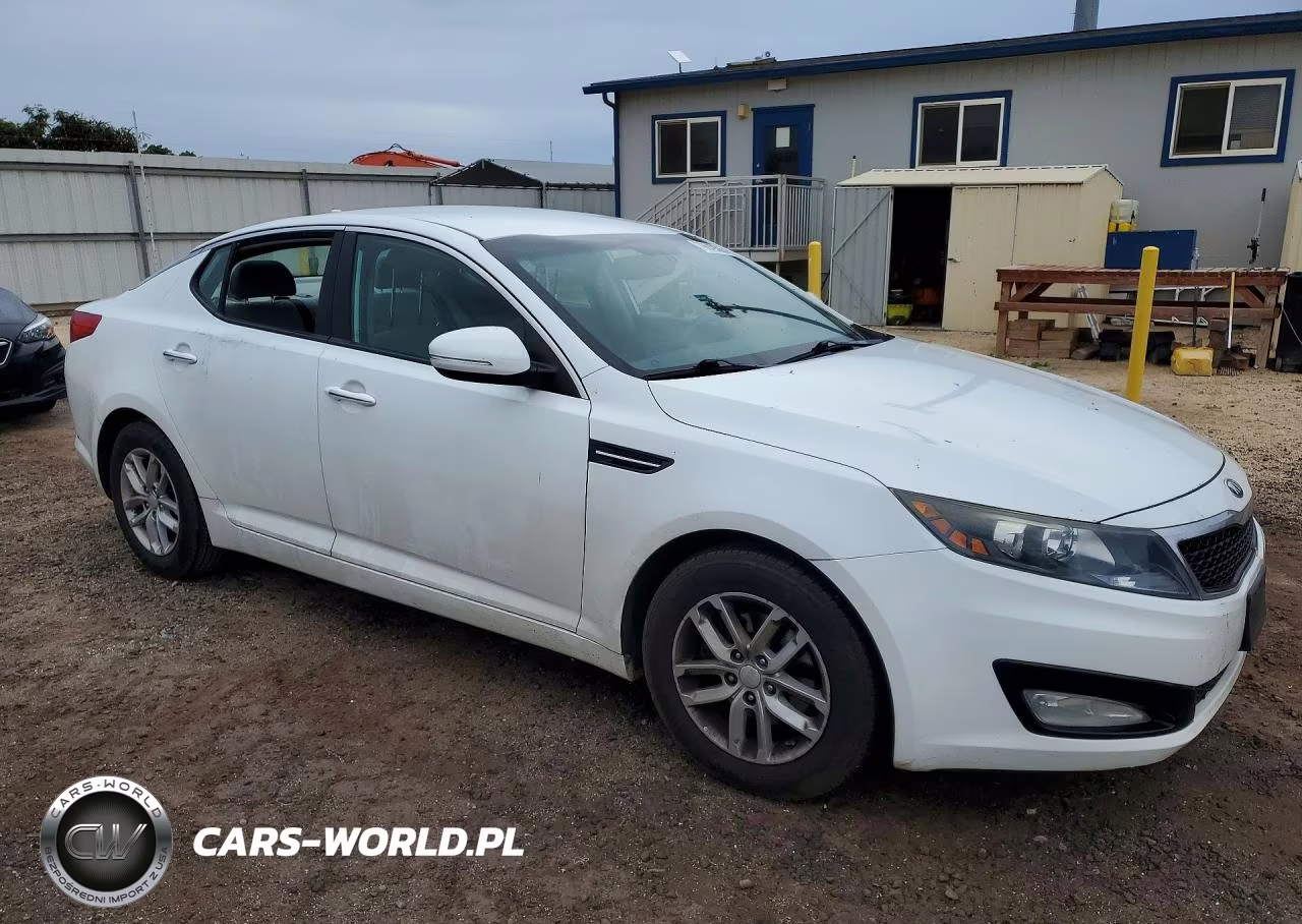 2013 Kia Optima Lx VIN:5XXGM4A74DG220123 - 4